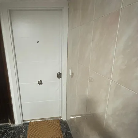 La Union 4 *